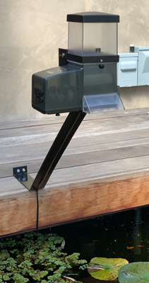 pvc pipe hang mount for super feeder