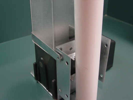 automatic feeder mounted to pipe